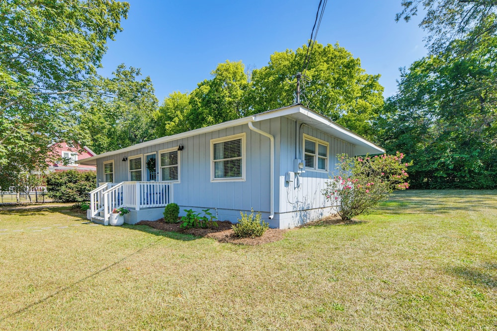 Walk to Dtwn Pine Mountain! 'evergreen Cottage'