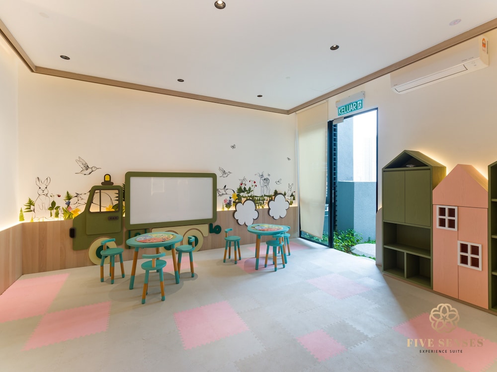 Scarletz Suites by Five senses