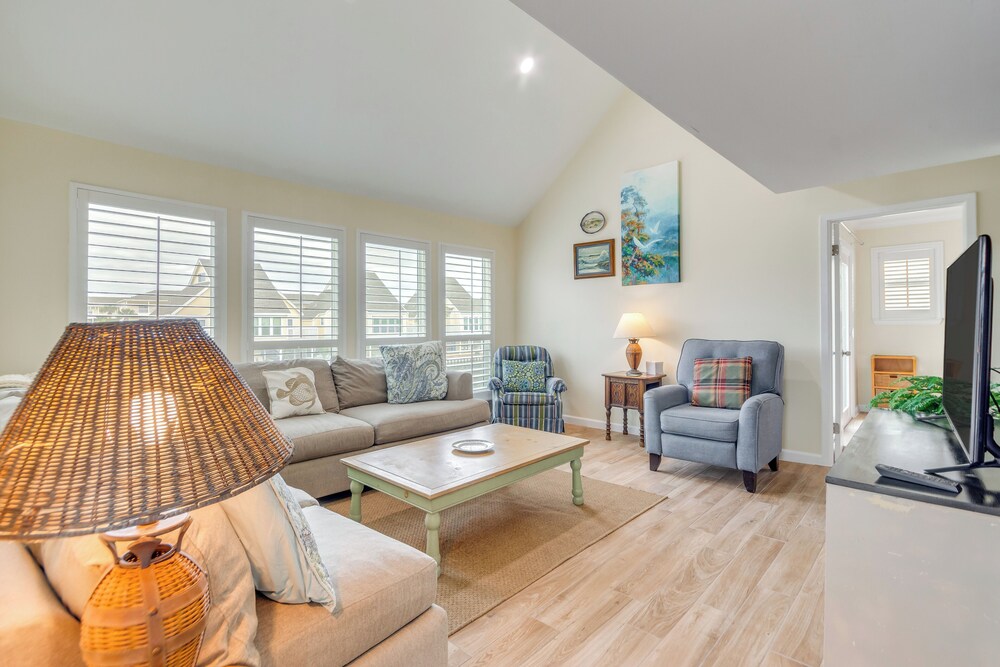 Destin Waterfront Home in Resort: Walk to Beach!