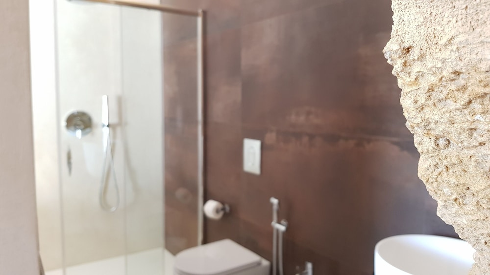 B&B Lekythos