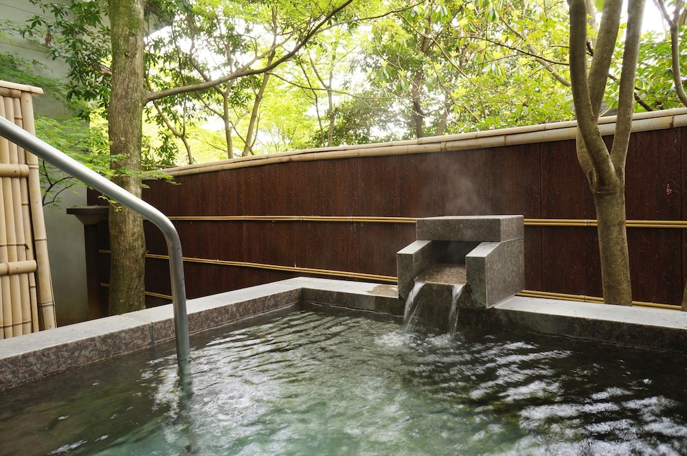 Meisho Sansuien - Yuda Onsen -