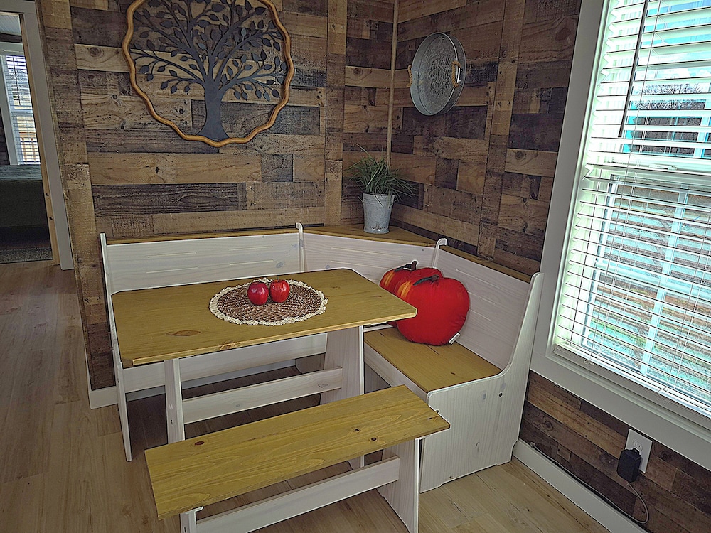 Redbud Tiny Home Resort