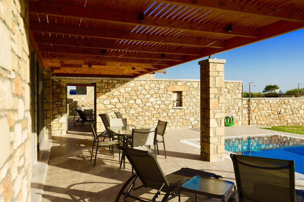 Estrella Villas