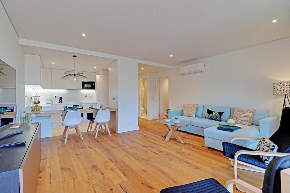 Santorini Apartment in Vilamoura view 2