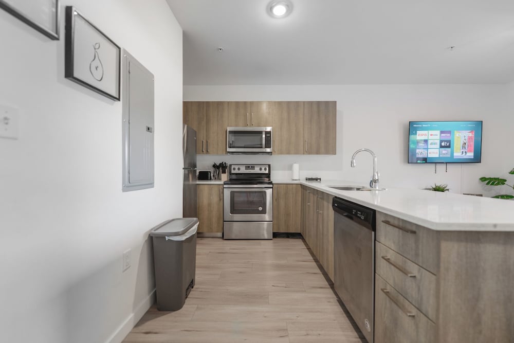 Stylish Townhouses by Design District