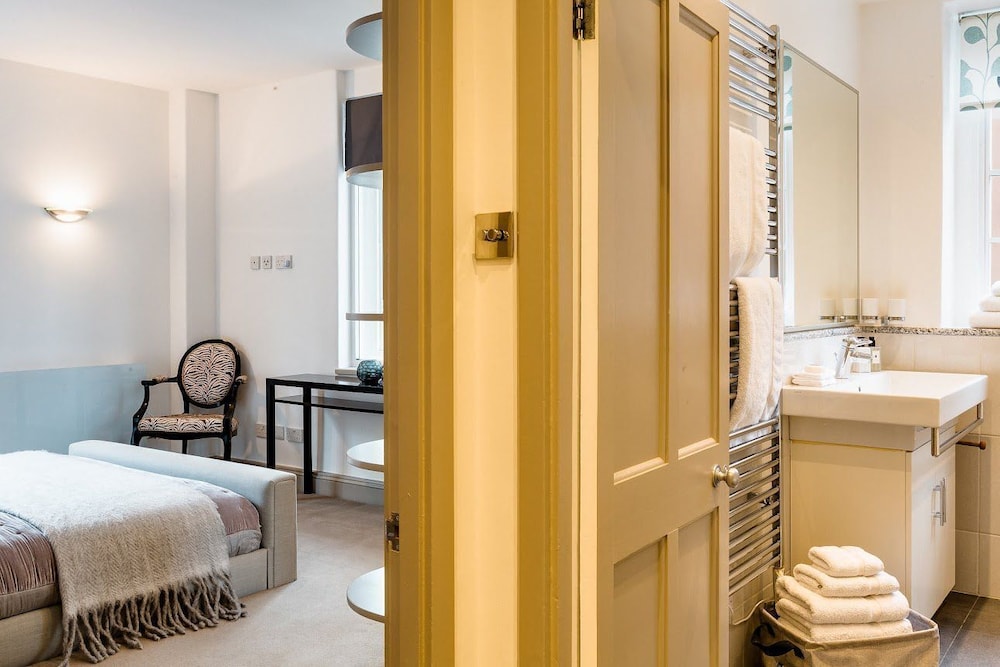 Luxury 2 Bed Chelsea Knightsbridge Horizon