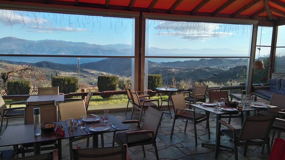 Gero-fotis Guesthouse - Upper Floor Superb View