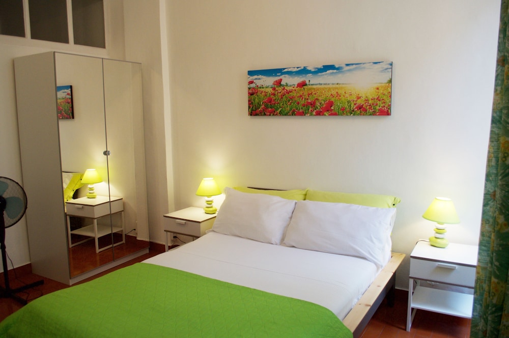 Giramondo Room and Breakfast view 5