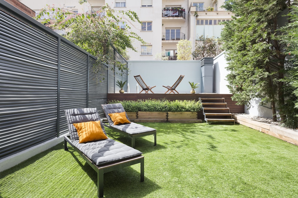 My Space Barcelona Private Pool Garden