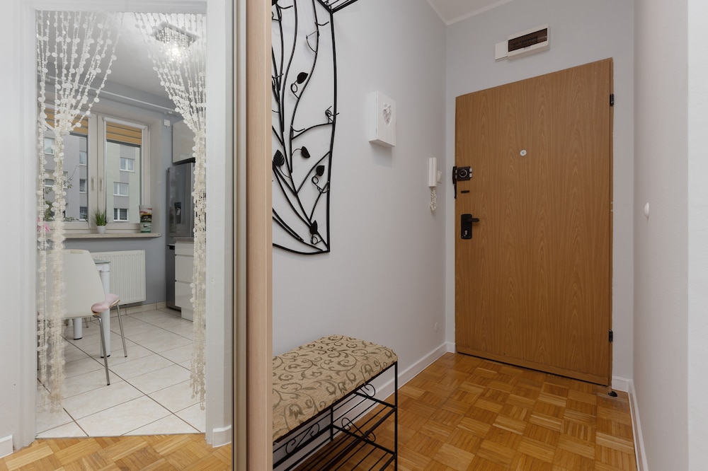 Studio Bielany by Renters view 4