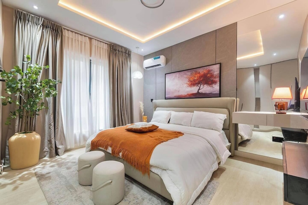 Deluxe Haven Apartment