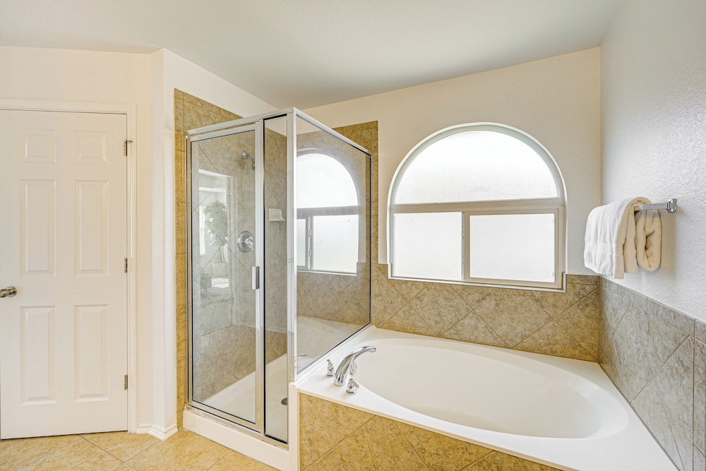 5 Mi to Randolph Afb: Spacious Cibolo Haven!