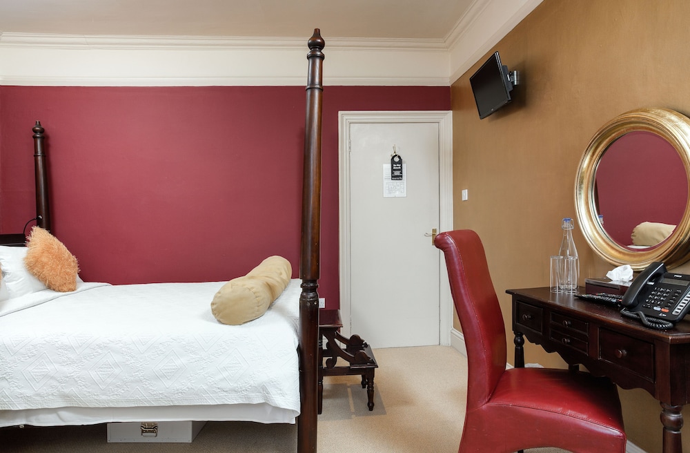 Farnham Vacations - Hotel de Vie - Property Image 3