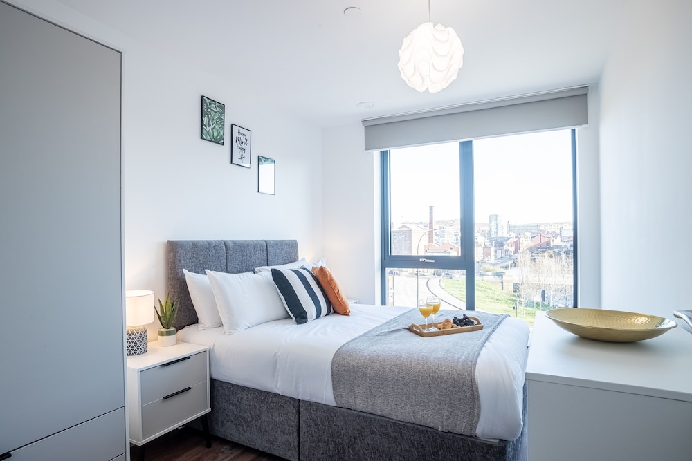 Great Central Apartments by Opulent view 5