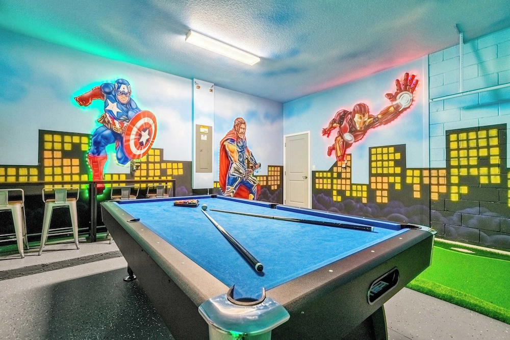 Upstay: Themed Family Home w Pool & Games Room