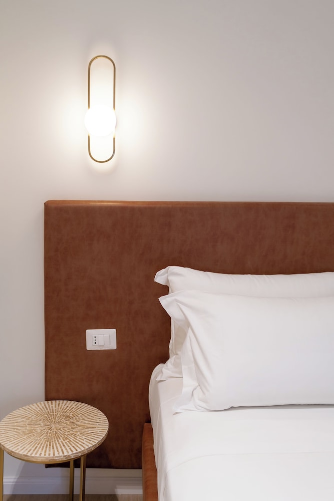 Romart luxury rooms