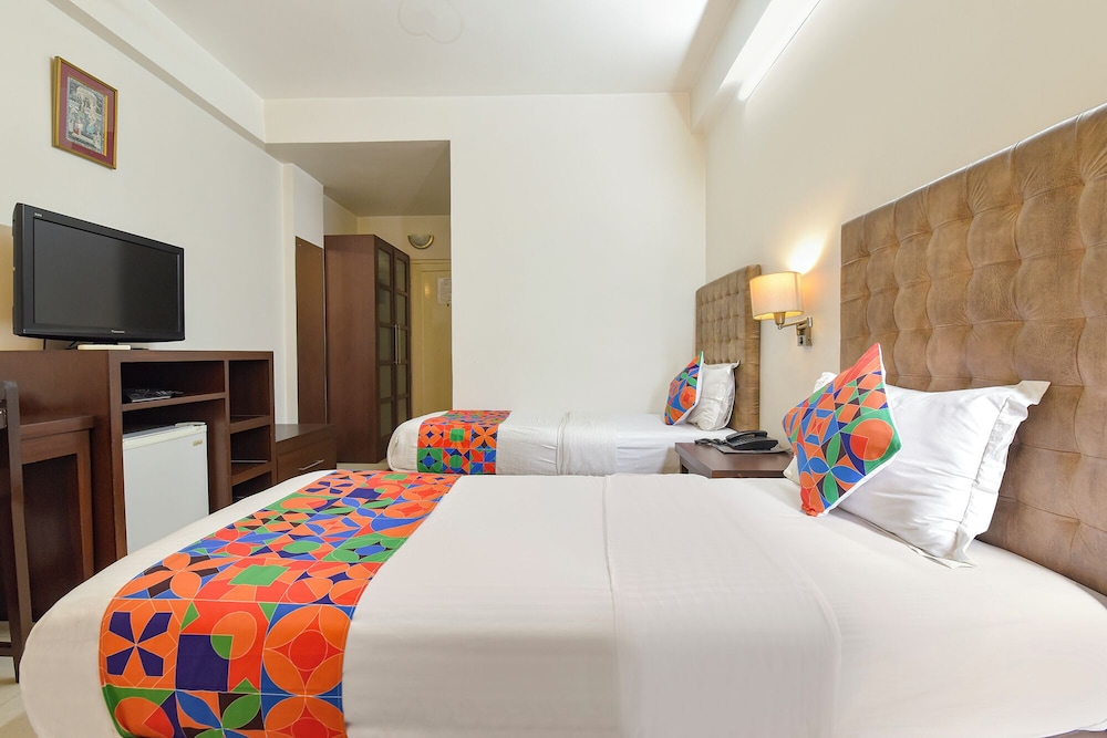 Fabhotel Shikha
