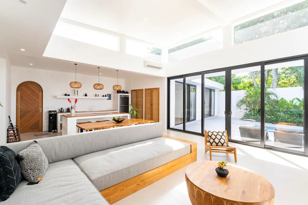 Villa Barsa by Alfred in Bali - Brand New Luxury 3BR Villa Near Bingin Beach
