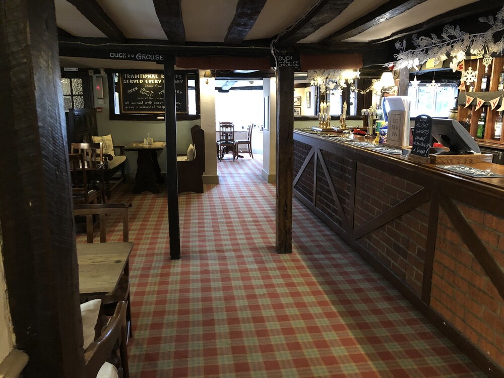 Hook Vacations - The New Inn - Property Image 9