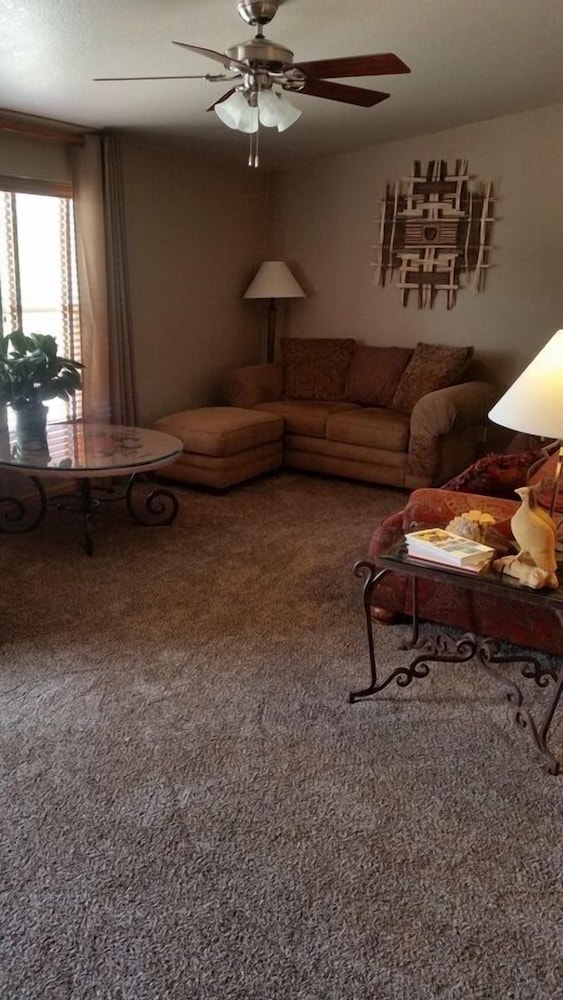 Stone Lizard Vacation Rentals