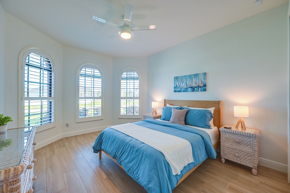 'paradise Palms' Cape Coral Home w/ Dock!
