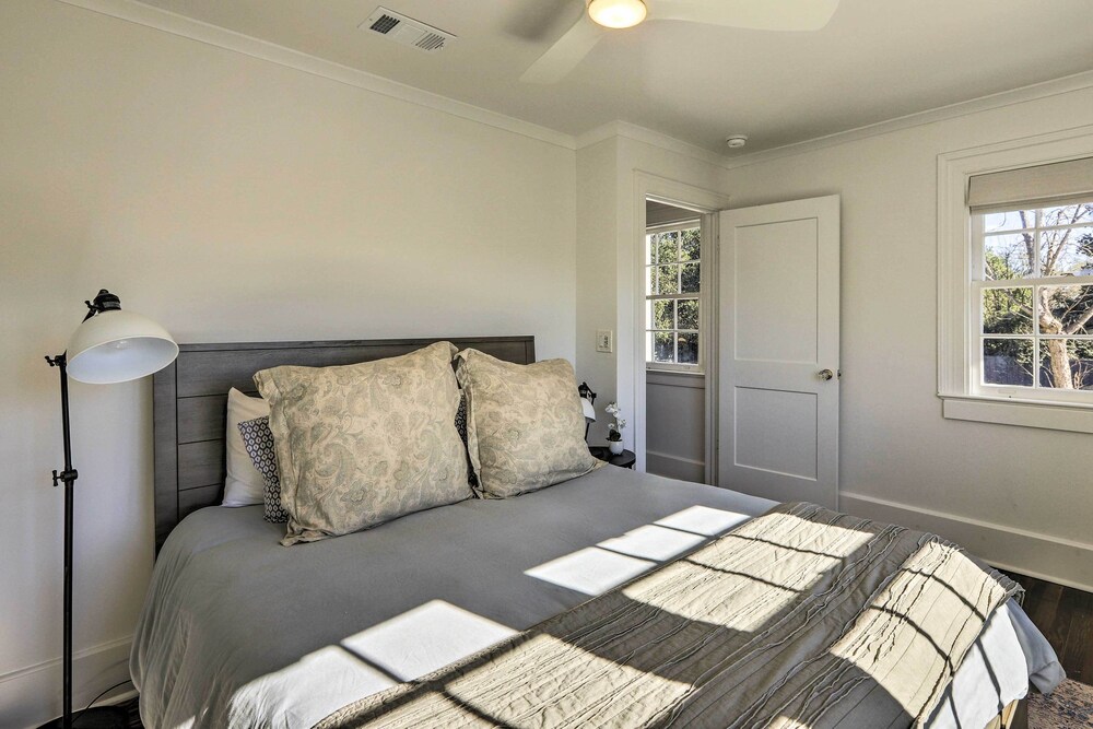 Updated Columbus Home < 3 Mi to Downtown! view 3