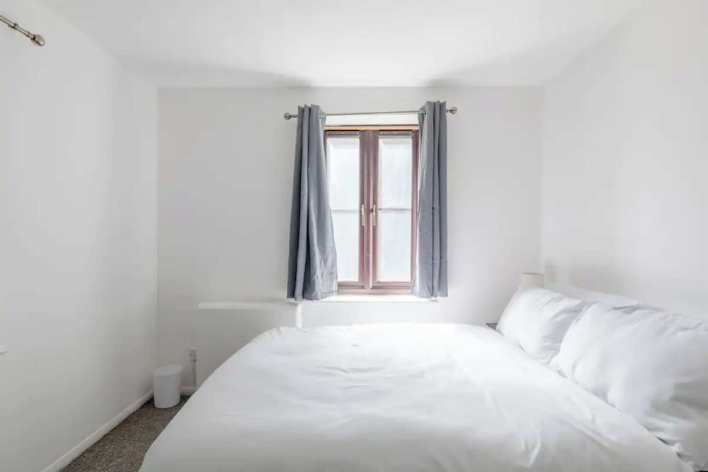 Vibrant & Snug 2BD Flat - Beckton
