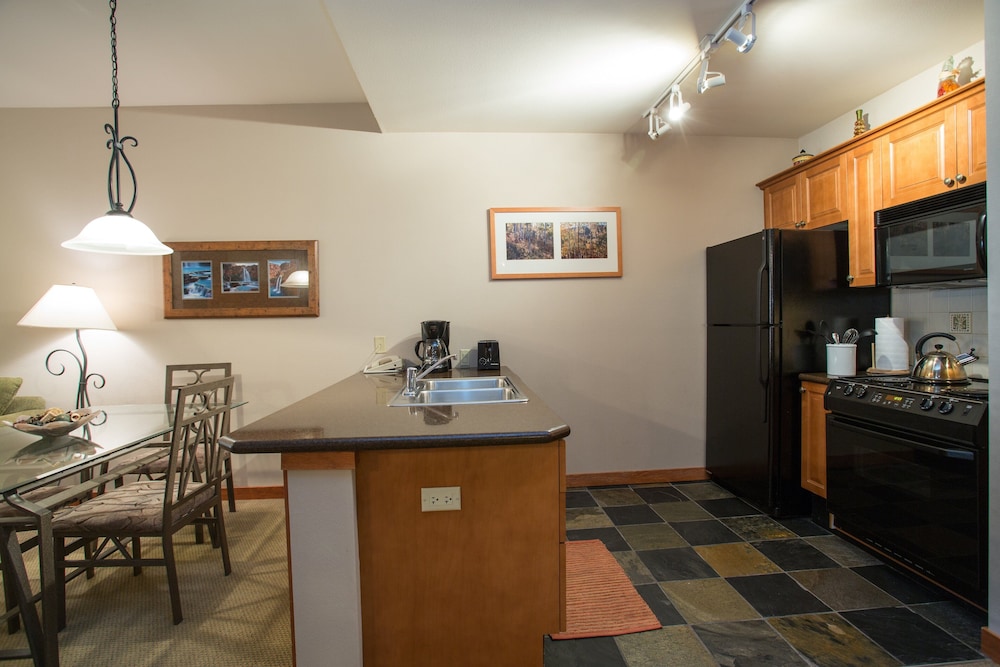 Eagle Springs West Condos - Solitude UT