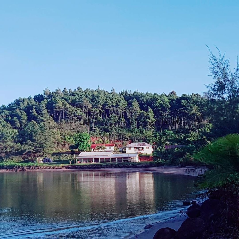 Navutovuto Accommodation - main view