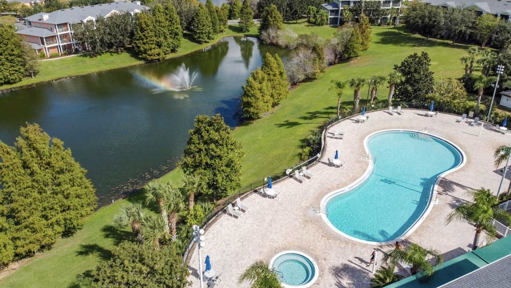 Grand Getaway at Bahama Bay - Image 2