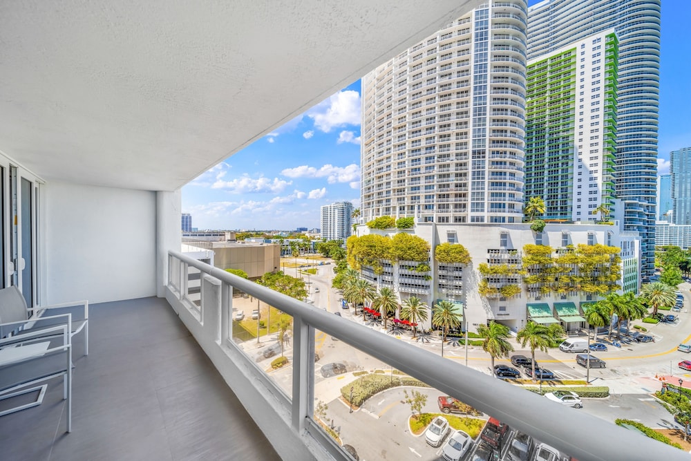 The Grand Biscayne Bay