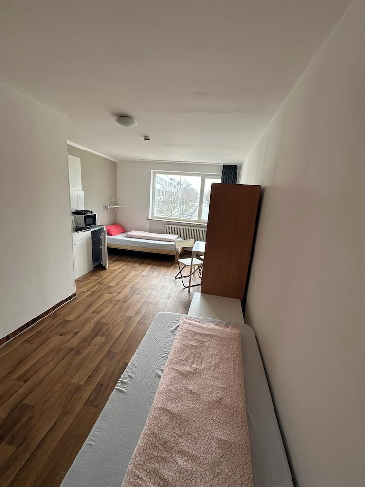 2-Rent Group Hostel Apartments HAN53