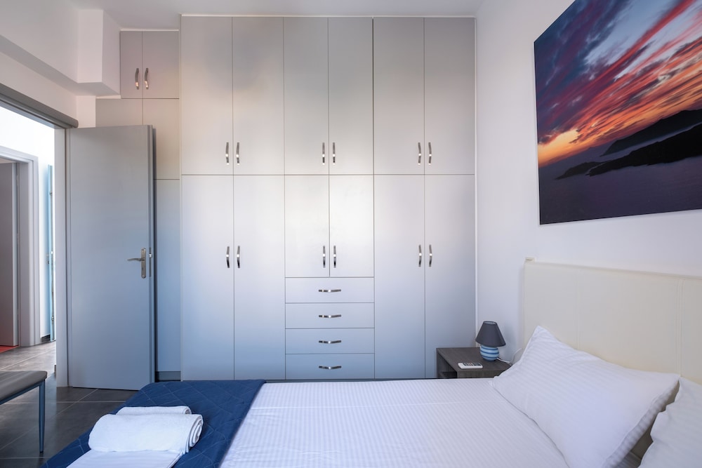 ADELPHI APARTMENTS