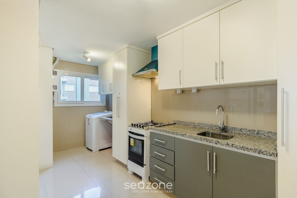 Apt in Canela Facing Duck Lake Cbl307