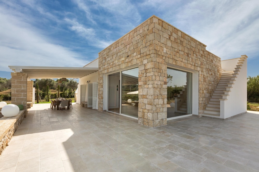 Villa Eneide view 5