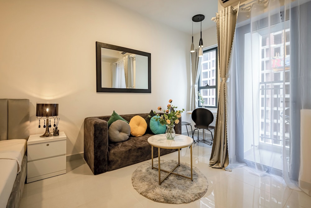 SOHO Premier Residence