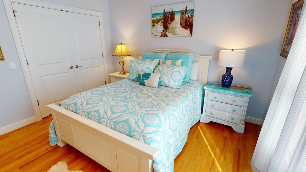 Mimi's Mermaid's & Memories by Tybee Vacation Rentals
