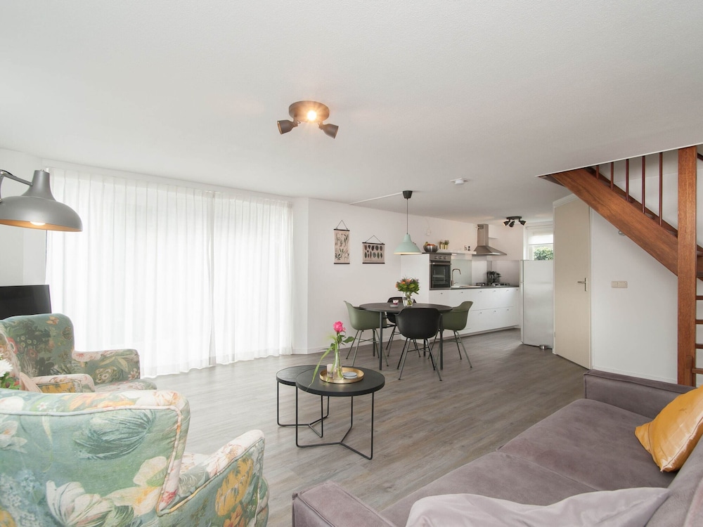 Nice House with Large Garden in Noordwijk near Sea