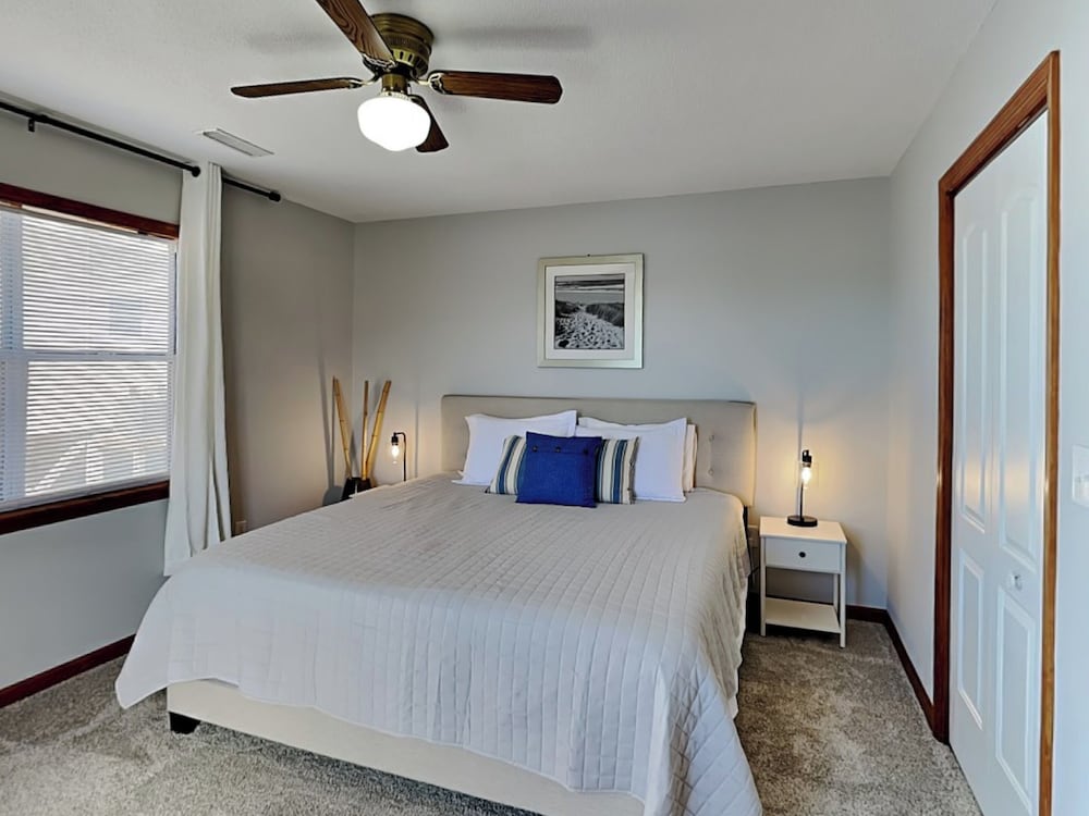 Blue Lagoon by Topsail Realty