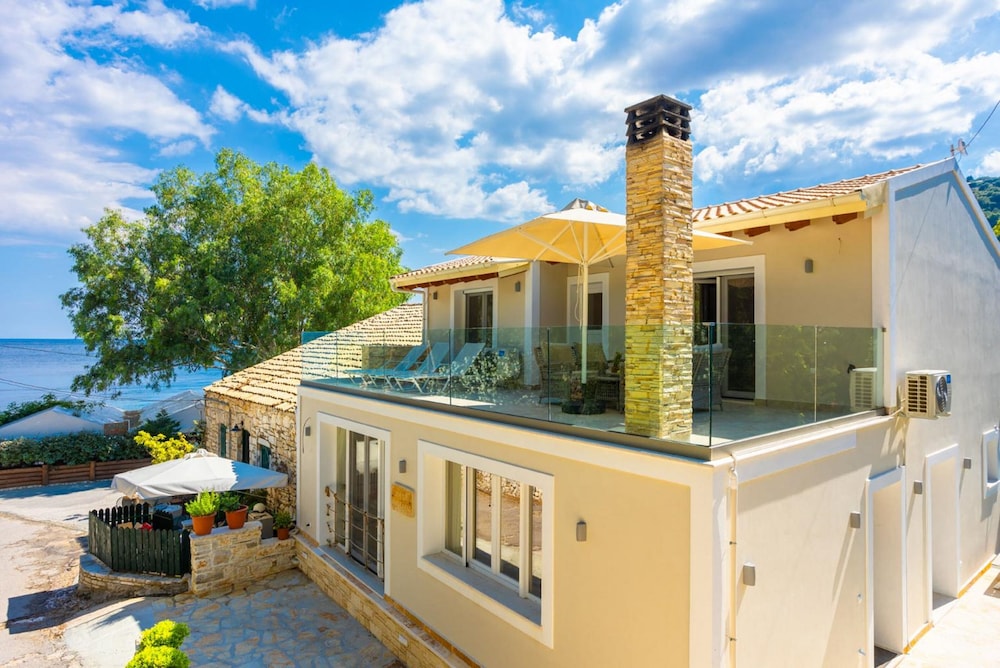 Villa Nikolakis, Kerasia, on the beach view 5