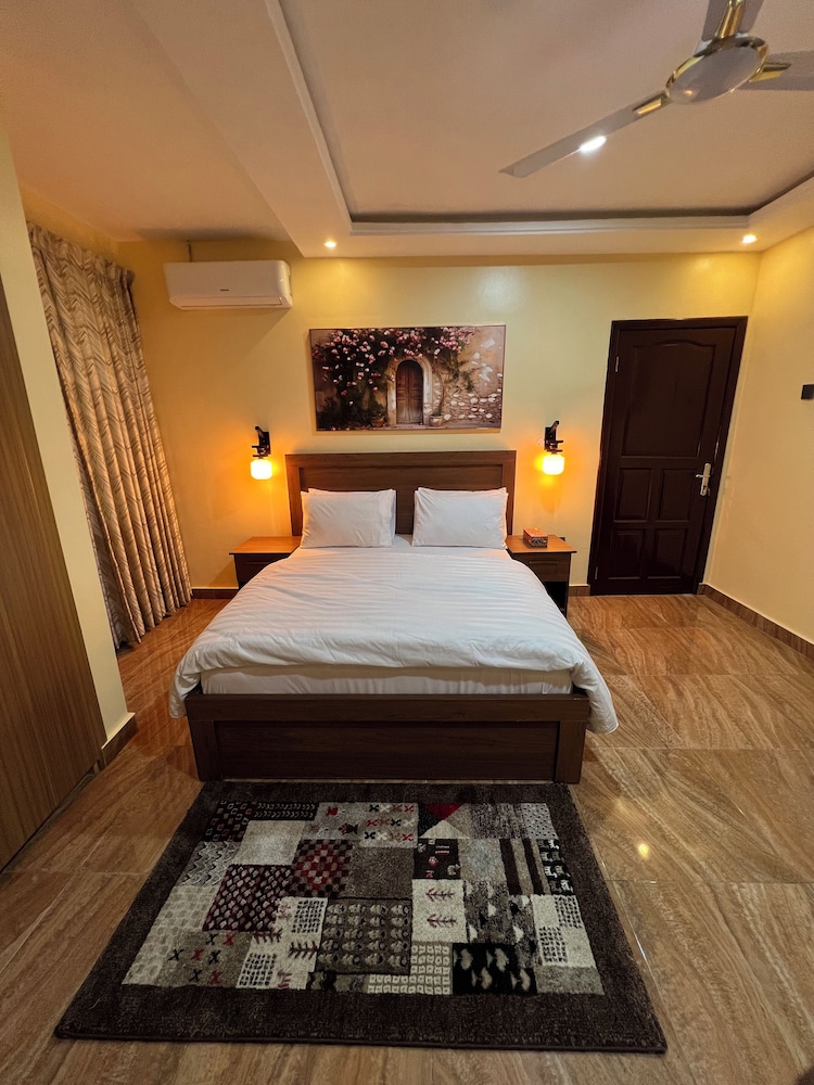 CSL APARTMENTS