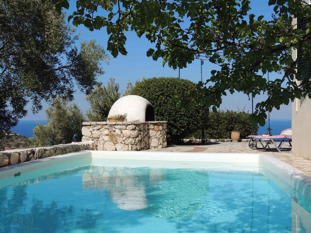 Villa Olea - Agios Nikitas Villas view 2