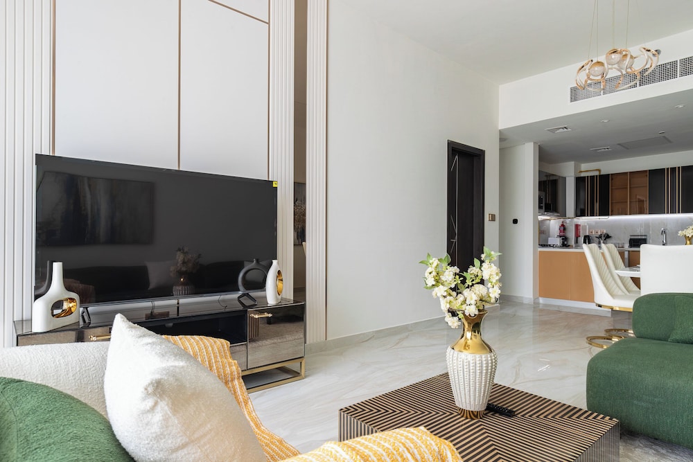 SIMPLY COMFORT Chic 3 Br Apartment with Private Pool