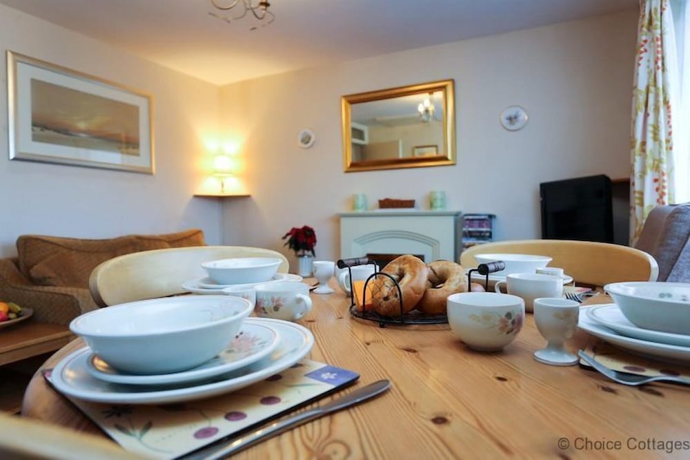 Croyde Sunset View 2 Bedrooms view 3
