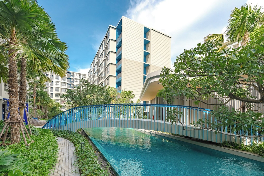 C213 D condo Reef B240