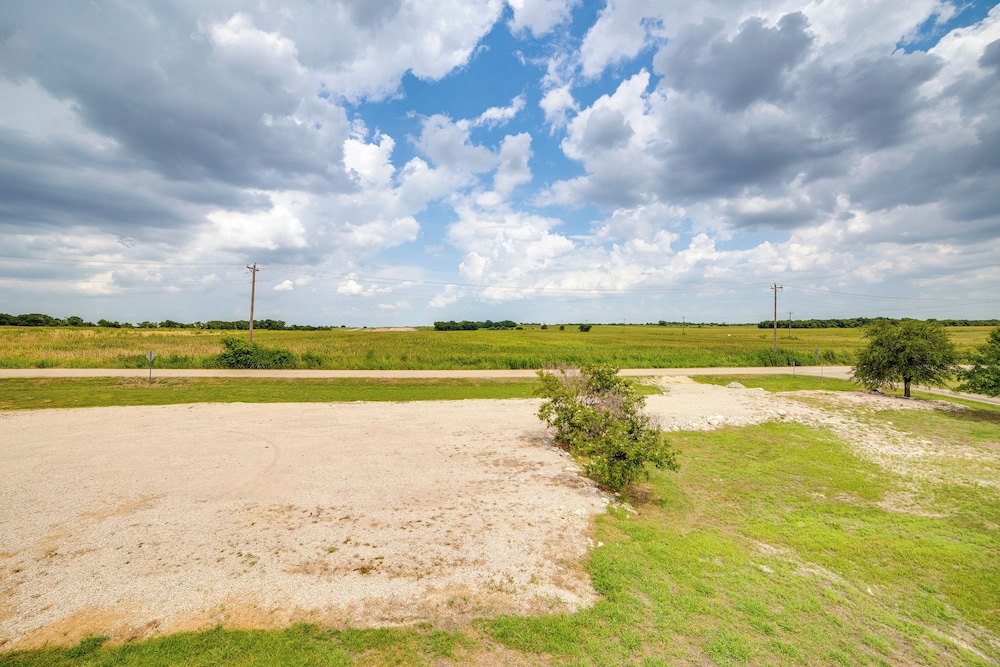 Sprawling Countryside Home in Dallas Area
