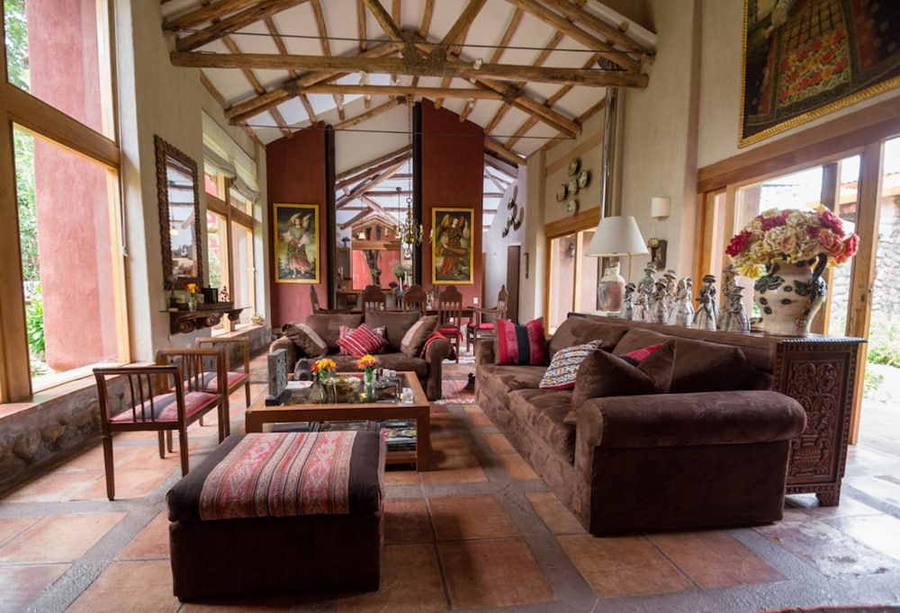 Artsy & Luxury Sacred Valley House