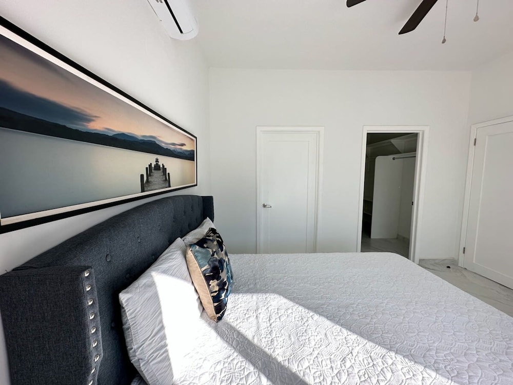 Modern Home in The Exclusivity of Las Conchas