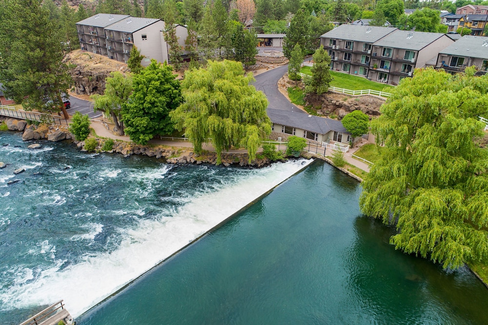 Hotel Bend Riverside Rentals - Image 1