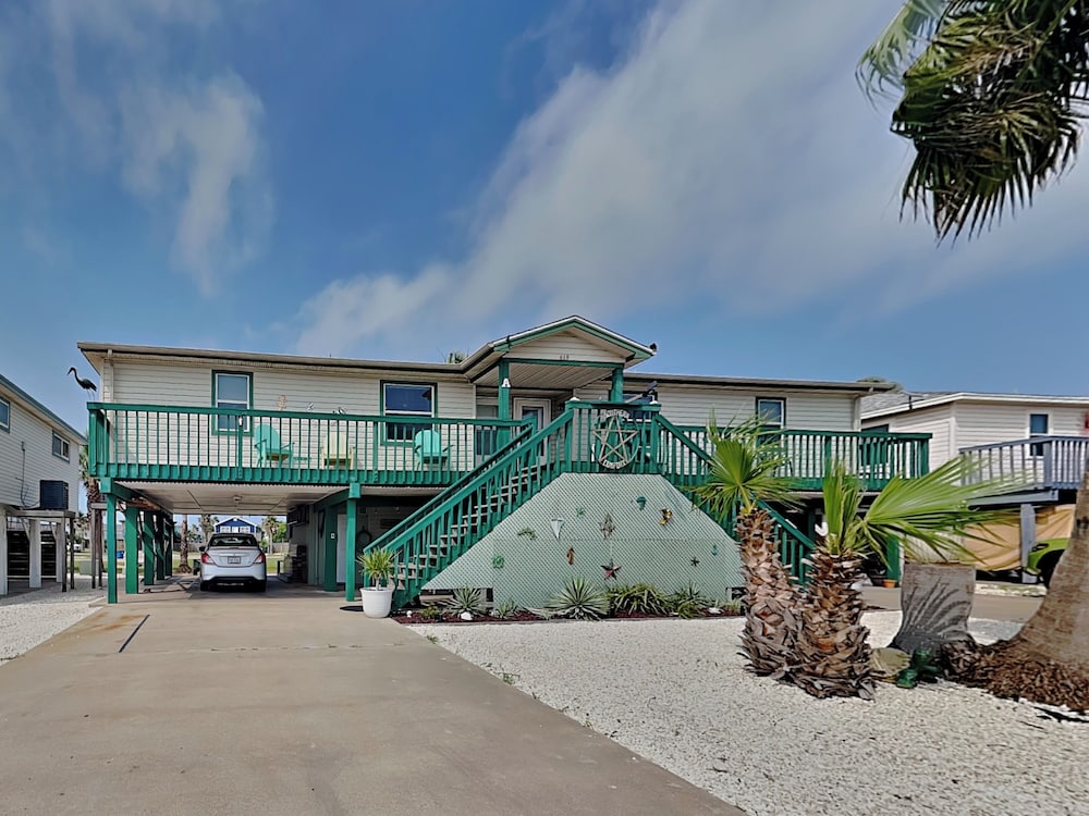 Southern Comfort by Silver Sands Vacation Rentals